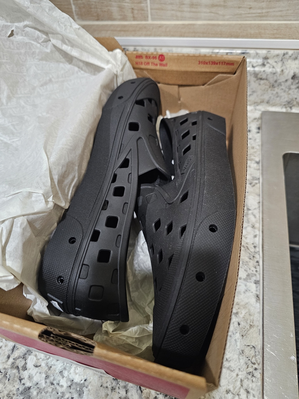 Vans 8/Unixes Black Slip-On Perforated Casual Shoes - Picture 7 of 8